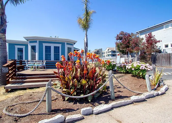 Edgewater Beach Inn