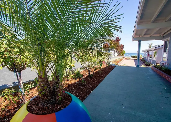 Edgewater Beach Inn