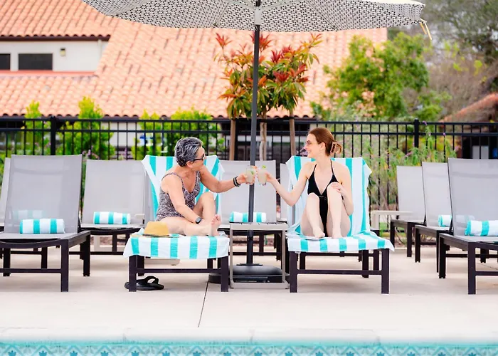 Chaminade Resort & Spa